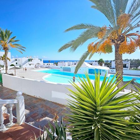 Azul Tuscan Playa Y Piscina Costa Teguise Esterno foto
