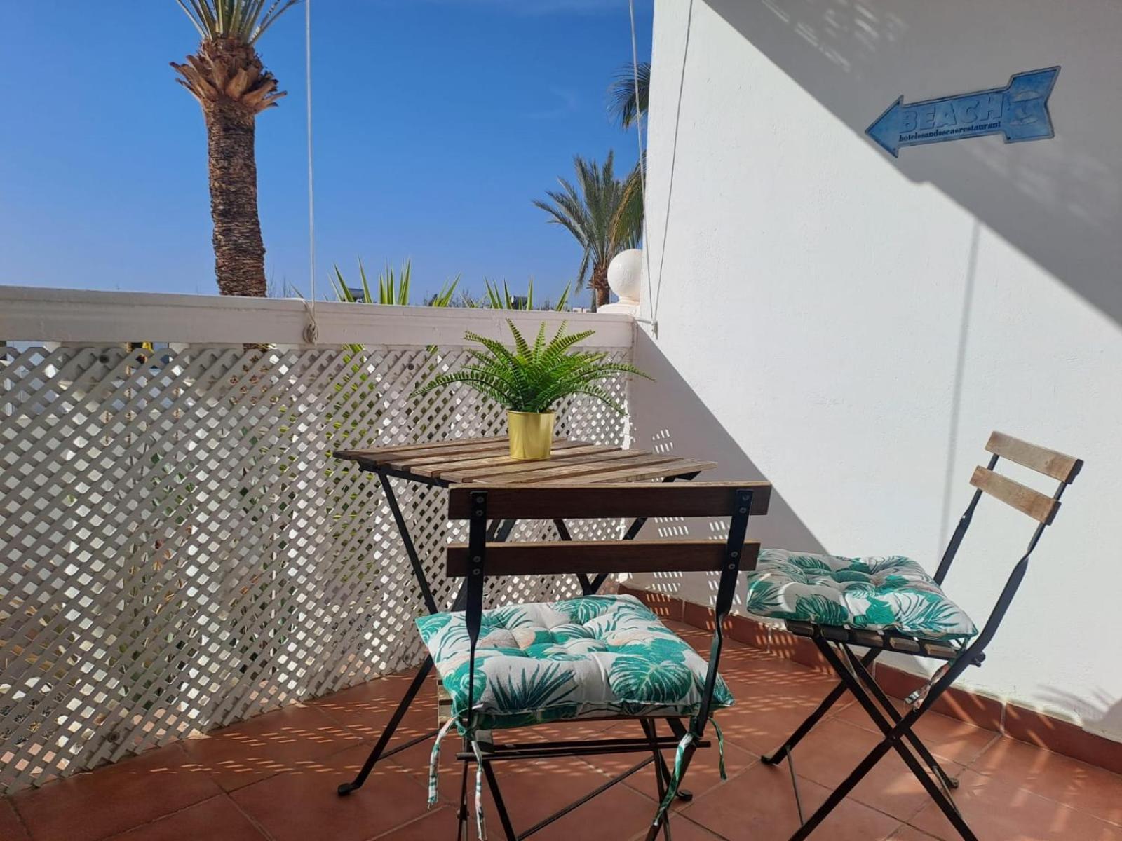 Azul Tuscan Playa Y Piscina Costa Teguise Esterno foto