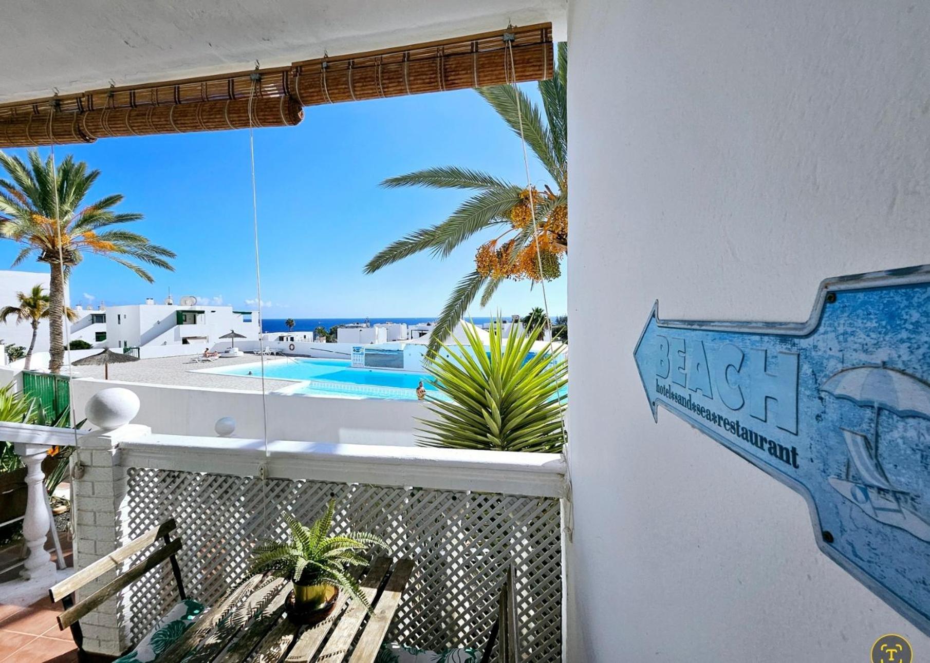 Azul Tuscan Playa Y Piscina Costa Teguise Esterno foto